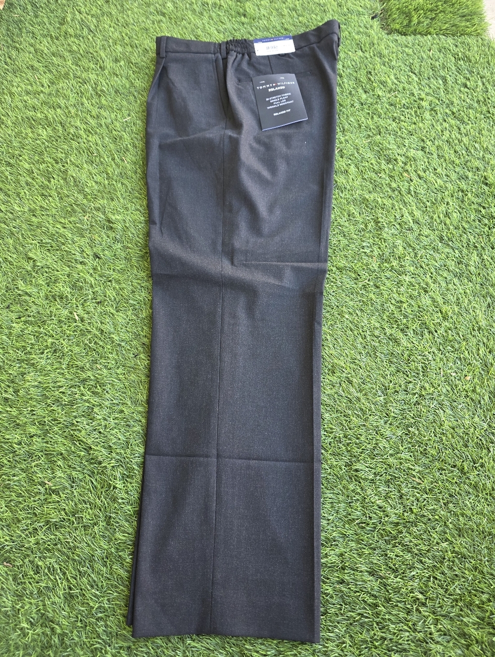 Tommy Hilfiger Mens Dress Pants Charcoal 36x30 Wrinkle Free Career NWT $95